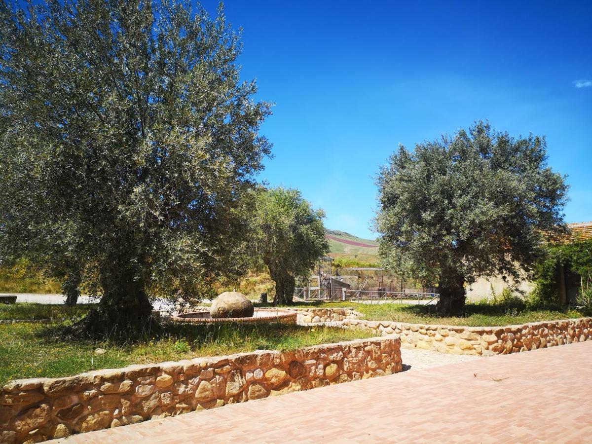 Villa Sperone Agriturismo Assoro Exterior foto